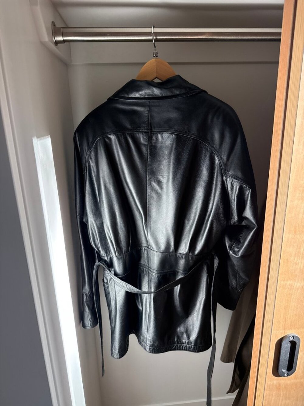 Wilsons The Leather Experts Black Leather Belted Trench Coat Mens S Thinsulate